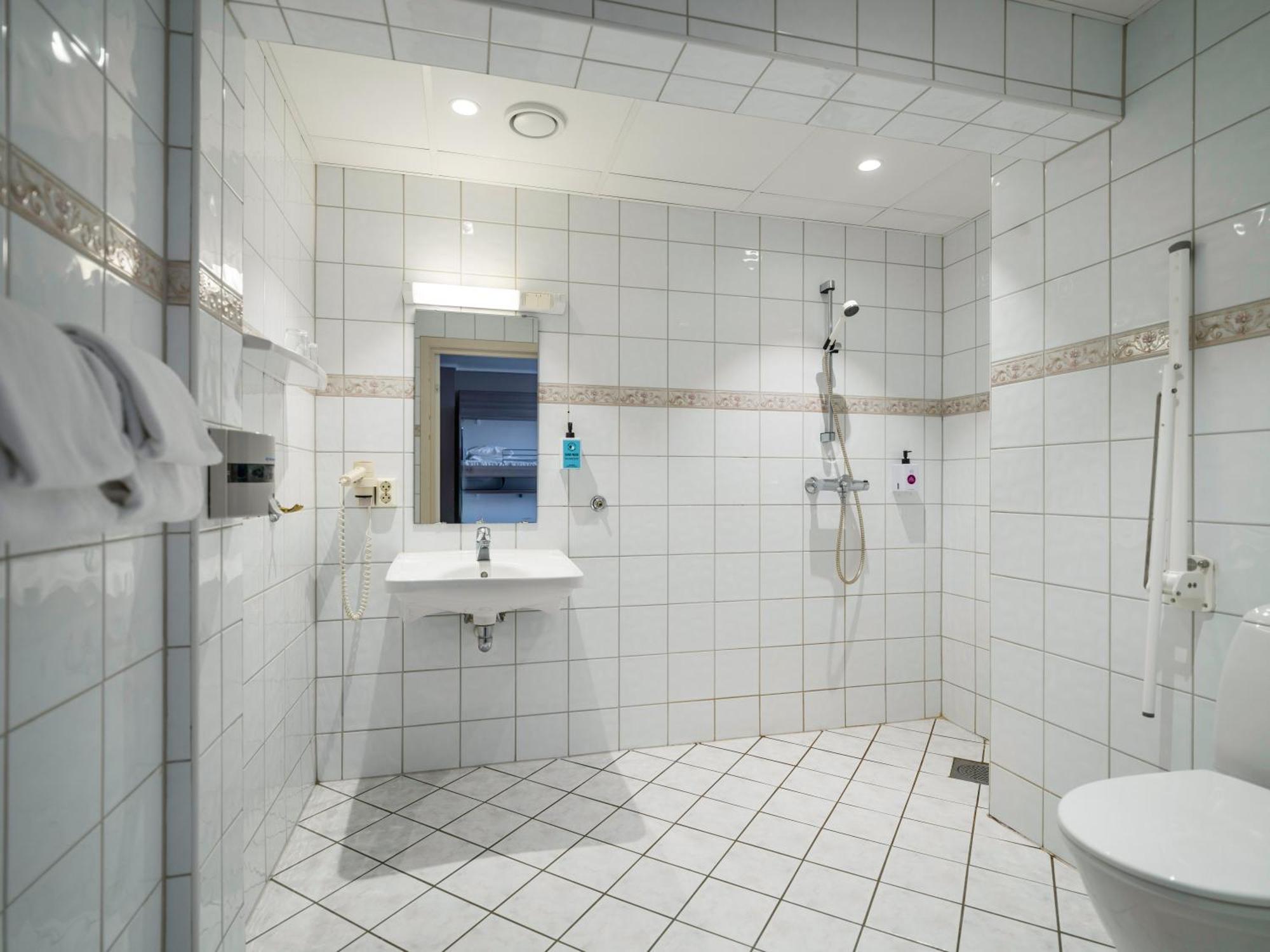 Comfort Hotel 핀스네스 외부 사진